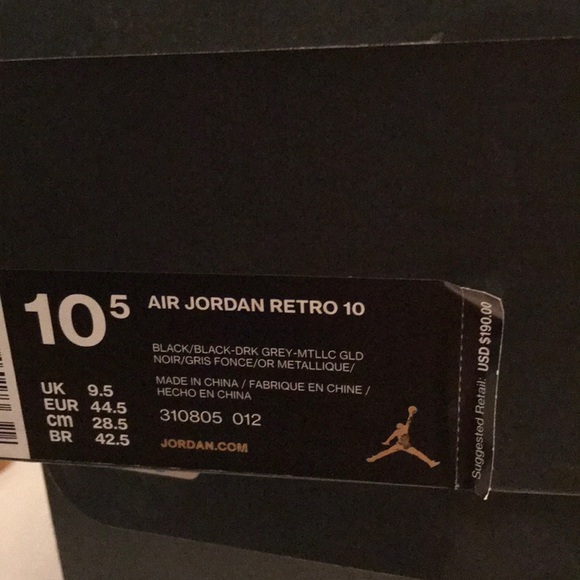 Air Jordan NYC black and Gold sneakers - Picture 8 of 8
